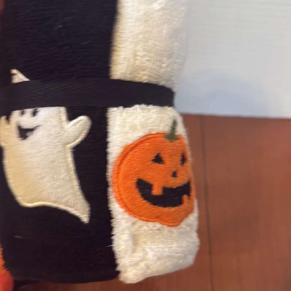 Halloween Ghost, pumpkin Spider finger Towels & washcloths? 100% cotton new read